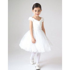 Beautiful Off-the-shoulder Short Lace and Tulle Girls First Communion Dresses/ White Flower Girl Dresses with 3D Flowers