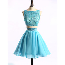 Sexy Sleeveless Short Chiffon Two-Piece Homecoming Dresses with Crystal Beeading Embellished