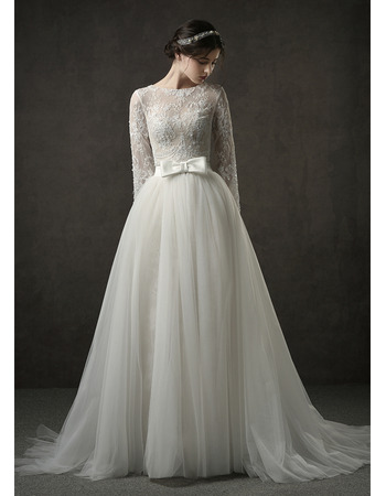 lace wedding dress with tulle skirt